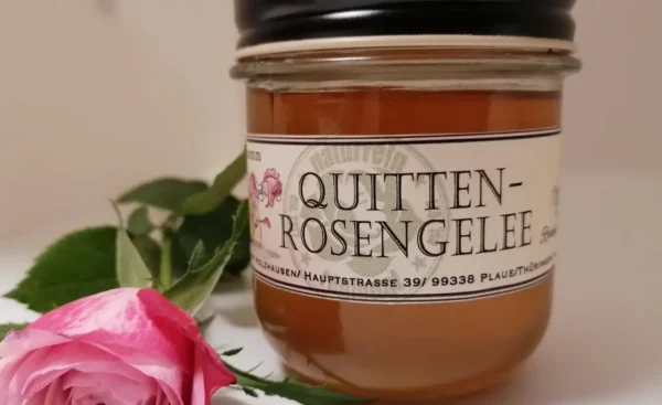 Quitten Rosen Gelee im Glas von vorne